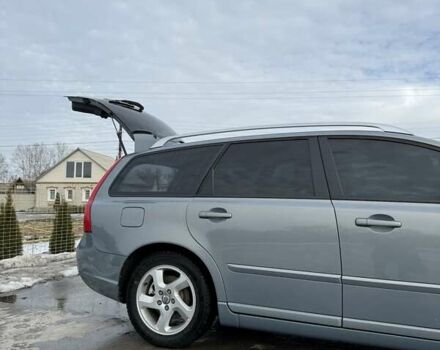 Синий Вольво В50, объемом двигателя 1.56 л и пробегом 281 тыс. км за 8550 $, фото 10 на Automoto.ua