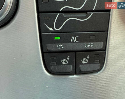 Синий Вольво В50, объемом двигателя 1.6 л и пробегом 227 тыс. км за 8600 $, фото 52 на Automoto.ua