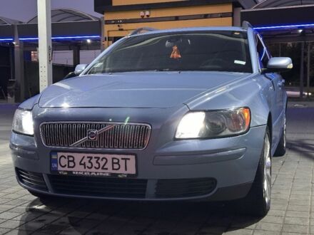 Синий Вольво В50, объемом двигателя 2 л и пробегом 290 тыс. км за 4750 $, фото 1 на Automoto.ua