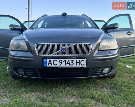 Синий Вольво В50, объемом двигателя 2 л и пробегом 449 тыс. км за 4700 $, фото 1 на Automoto.ua