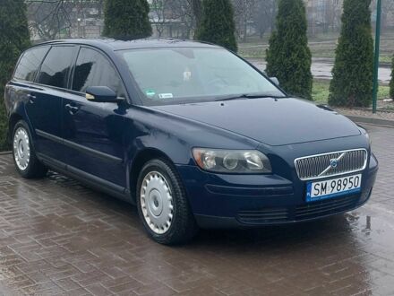 Синий Вольво В50, объемом двигателя 2 л и пробегом 345 тыс. км за 3000 $, фото 1 на Automoto.ua