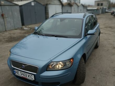 Синий Вольво В50, объемом двигателя 2 л и пробегом 285 тыс. км за 8300 $, фото 1 на Automoto.ua