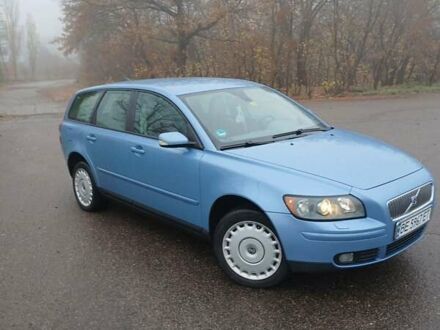 Синий Вольво В50, объемом двигателя 2 л и пробегом 251 тыс. км за 5700 $, фото 1 на Automoto.ua