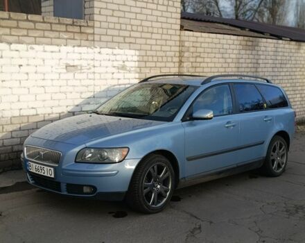 Синий Вольво В50, объемом двигателя 1.8 л и пробегом 312 тыс. км за 5300 $, фото 1 на Automoto.ua