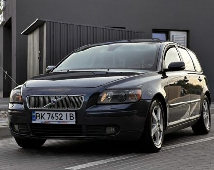 Синій Вольво V50, об'ємом двигуна 2 л та пробігом 299 тис. км за 5300 $, фото 1 на Automoto.ua