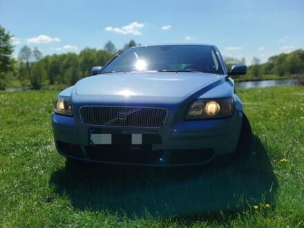 Синий Вольво В50, объемом двигателя 2 л и пробегом 412 тыс. км за 2500 $, фото 1 на Automoto.ua