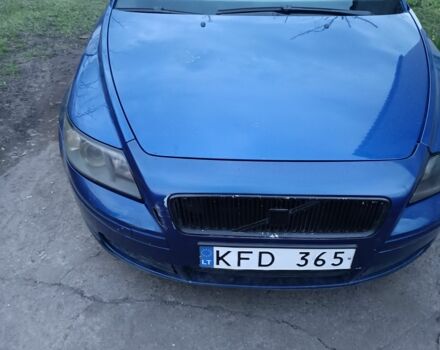 Синий Вольво В50, объемом двигателя 2 л и пробегом 390 тыс. км за 3300 $, фото 1 на Automoto.ua