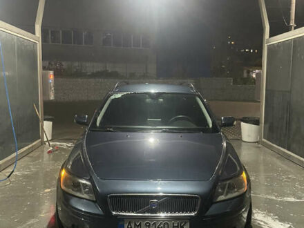 Синий Вольво В50, объемом двигателя 1.56 л и пробегом 40 тыс. км за 5250 $, фото 1 на Automoto.ua