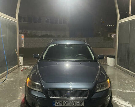 Синий Вольво В50, объемом двигателя 1.56 л и пробегом 40 тыс. км за 5250 $, фото 1 на Automoto.ua