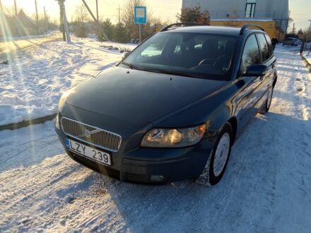 Синій Вольво V50, об'ємом двигуна 1.9 л та пробігом 300 тис. км за 3000 $, фото 1 на Automoto.ua