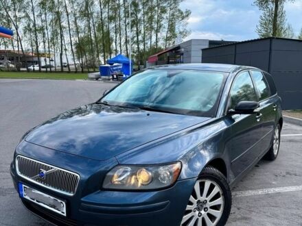 Синий Вольво В50, объемом двигателя 2 л и пробегом 287 тыс. км за 2500 $, фото 1 на Automoto.ua