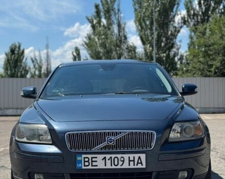 Синій Вольво V50, об'ємом двигуна 1.8 л та пробігом 300 тис. км за 5800 $, фото 1 на Automoto.ua