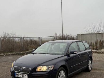 Синий Вольво В50, объемом двигателя 1.6 л и пробегом 300 тыс. км за 2850 $, фото 1 на Automoto.ua