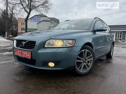 Синий Вольво В50, объемом двигателя 1.6 л и пробегом 235 тыс. км за 6500 $, фото 1 на Automoto.ua