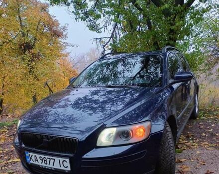 Синій Вольво V50, об'ємом двигуна 1.56 л та пробігом 415 тис. км за 6499 $, фото 1 на Automoto.ua