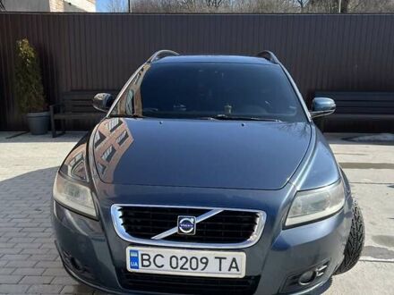 Синій Вольво V50, об'ємом двигуна 1.56 л та пробігом 325 тис. км за 6300 $, фото 1 на Automoto.ua