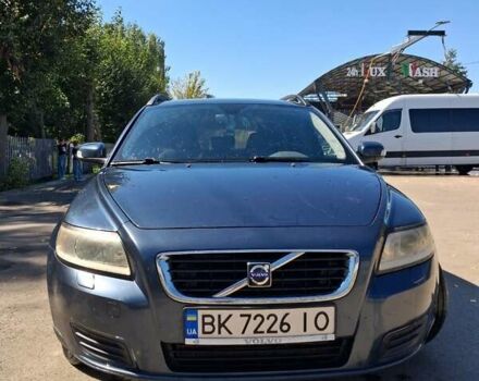 Синий Вольво В50, объемом двигателя 2 л и пробегом 241 тыс. км за 6599 $, фото 1 на Automoto.ua