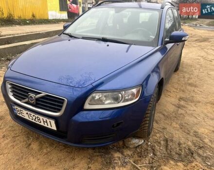 Синий Вольво В50, объемом двигателя 1.8 л и пробегом 350 тыс. км за 6500 $, фото 1 на Automoto.ua