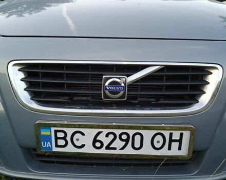 Синий Вольво В50, объемом двигателя 2 л и пробегом 310 тыс. км за 5100 $, фото 1 на Automoto.ua