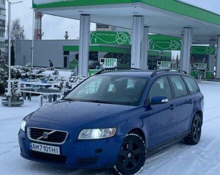 Синий Вольво В50, объемом двигателя 1.8 л и пробегом 340 тыс. км за 5500 $, фото 1 на Automoto.ua