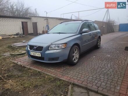 Вольво V50 2009 у Чутове на Automoto.ua Синій Вольво V50, об'ємом двигуна 1.6 л та пробігом 307 тис. км за 6600 $, фото 1 на Automoto.ua
