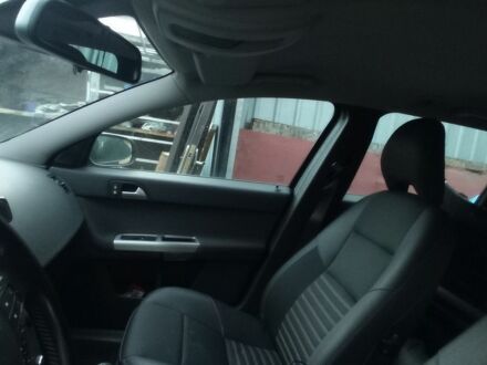 Синий Вольво В50, объемом двигателя 1.6 л и пробегом 233 тыс. км за 2000 $, фото 1 на Automoto.ua