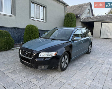 Синій Вольво V50, об'ємом двигуна 1.6 л та пробігом 260 тис. км за 4200 $, фото 1 на Automoto.ua