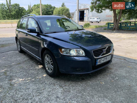 Вольво V50 2009 у Кременчуге на Automoto.ua Синій Вольво V50, об'ємом двигуна 1.6 л та пробігом 274 тис. км за 6000 $, фото 1 на Automoto.ua