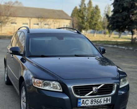 Синий Вольво В50, объемом двигателя 1.6 л и пробегом 315 тыс. км за 7000 $, фото 1 на Automoto.ua