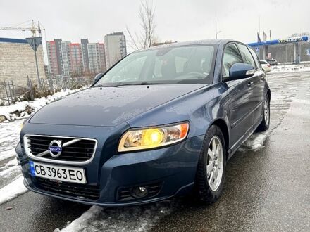 Вольво V50 2010 у Чернігові на Automoto.ua Синій Вольво V50, об'ємом двигуна 1.6 л та пробігом 88 тис. км за 7700 $, фото 1 на Automoto.ua