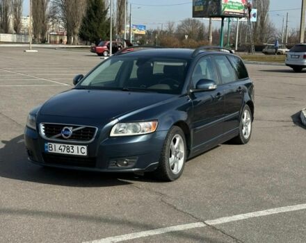 Синий Вольво В50, объемом двигателя 1.6 л и пробегом 170 тыс. км за 7200 $, фото 1 на Automoto.ua