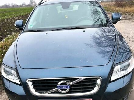 Синий Вольво В50, объемом двигателя 1.6 л и пробегом 226 тыс. км за 7499 $, фото 1 на Automoto.ua