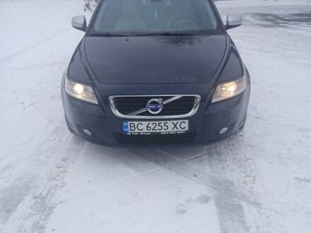 Синий Вольво В50, объемом двигателя 1.6 л и пробегом 230 тыс. км за 9000 $, фото 1 на Automoto.ua