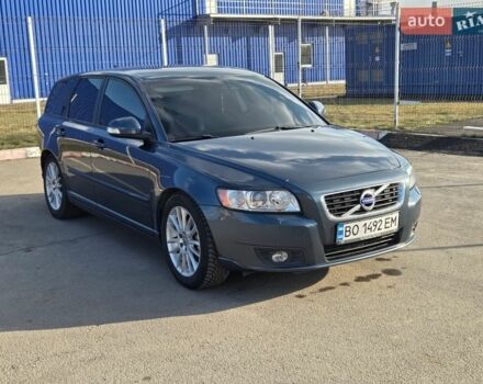 Синий Вольво В50, объемом двигателя 1.56 л и пробегом 238 тыс. км за 8100 $, фото 1 на Automoto.ua