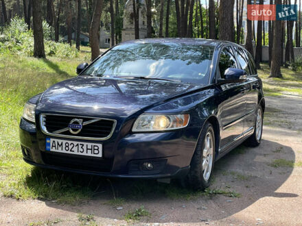 Вольво В50 2012 в Житомире на Automoto.ua Синий Вольво В50, объемом двигателя 1.6 л и пробегом 268 тыс. км за 8100 $, фото 1 на Automoto.ua