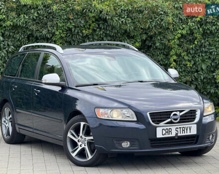 Синій Вольво V50, об'ємом двигуна 1.6 л та пробігом 227 тис. км за 8600 $, фото 1 на Automoto.ua