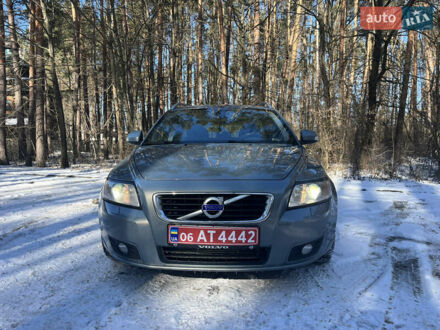 Вольво V50 2012 у Житомирі на Automoto.ua Синій Вольво V50, об'ємом двигуна 1.6 л та пробігом 220 тис. км за 8450 $, фото 1 на Automoto.ua