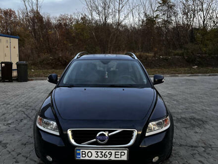 Синий Вольво В50, объемом двигателя 1.6 л и пробегом 211 тыс. км за 8500 $, фото 1 на Automoto.ua