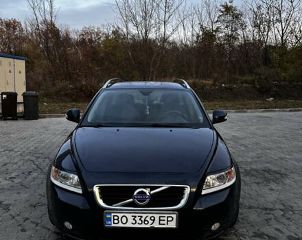 Синий Вольво В50, объемом двигателя 1.6 л и пробегом 211 тыс. км за 8500 $, фото 1 на Automoto.ua