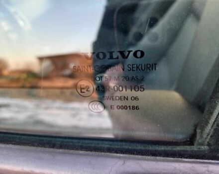 Зеленый Вольво В50, объемом двигателя 2.4 л и пробегом 332 тыс. км за 6000 $, фото 15 на Automoto.ua