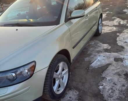 Зеленый Вольво В50, объемом двигателя 2.4 л и пробегом 332 тыс. км за 6000 $, фото 6 на Automoto.ua