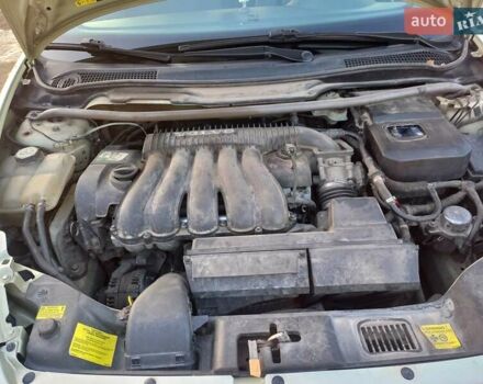 Зеленый Вольво В50, объемом двигателя 2.4 л и пробегом 332 тыс. км за 6900 $, фото 21 на Automoto.ua