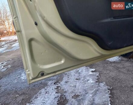 Зеленый Вольво В50, объемом двигателя 2.4 л и пробегом 332 тыс. км за 6900 $, фото 9 на Automoto.ua