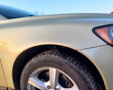 Зеленый Вольво В50, объемом двигателя 2.4 л и пробегом 332 тыс. км за 6000 $, фото 8 на Automoto.ua