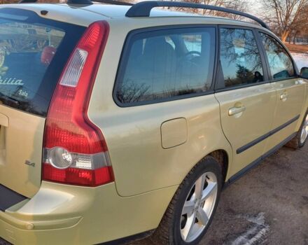 Зеленый Вольво В50, объемом двигателя 2.4 л и пробегом 332 тыс. км за 6000 $, фото 12 на Automoto.ua