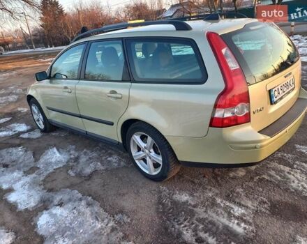 Зеленый Вольво В50, объемом двигателя 2.4 л и пробегом 332 тыс. км за 6900 $, фото 7 на Automoto.ua