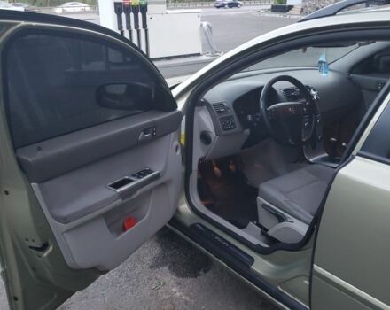 Зелений Вольво V50, об'ємом двигуна 1.6 л та пробігом 253 тис. км за 6099 $, фото 3 на Automoto.ua