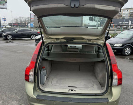 Зелений Вольво V50, об'ємом двигуна 1.6 л та пробігом 280 тис. км за 6500 $, фото 7 на Automoto.ua