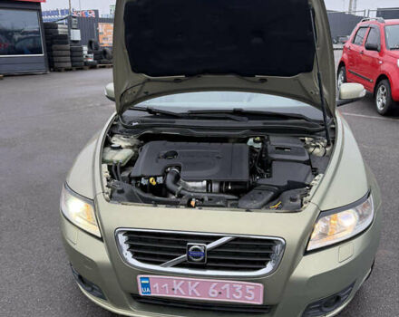 Зелений Вольво V50, об'ємом двигуна 1.6 л та пробігом 280 тис. км за 6500 $, фото 1 на Automoto.ua