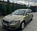 Зеленый Вольво В50, объемом двигателя 1.6 л и пробегом 260 тыс. км за 6100 $, фото 1 на Automoto.ua